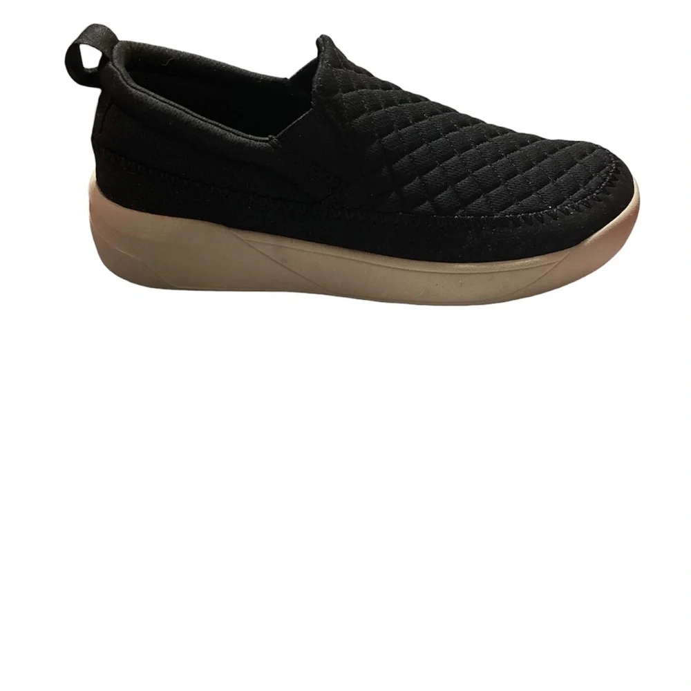 Staheekum Women's Black Quilted Slip-On Shoes - Size 9